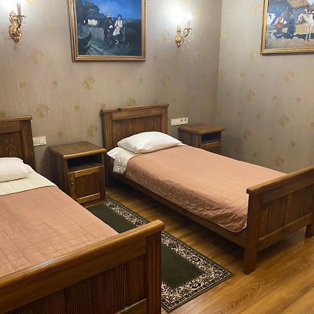 Hotel Fortetsya Hetmana Hatne エクステリア 写真
