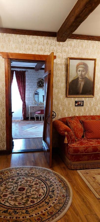Hotel Fortetsya Hetmana Hatne エクステリア 写真